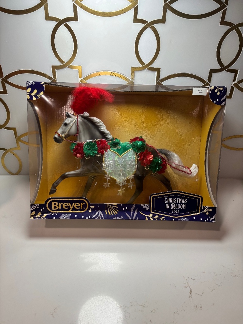 Breyer Traditional Holiday Christmas In Bloom Sport Horse Collectible Figurine